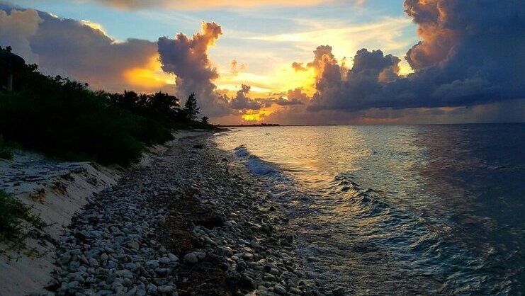 picture of sunset at old man bay beach