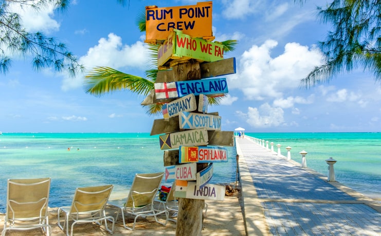 picture of dock at rum point with sea in background